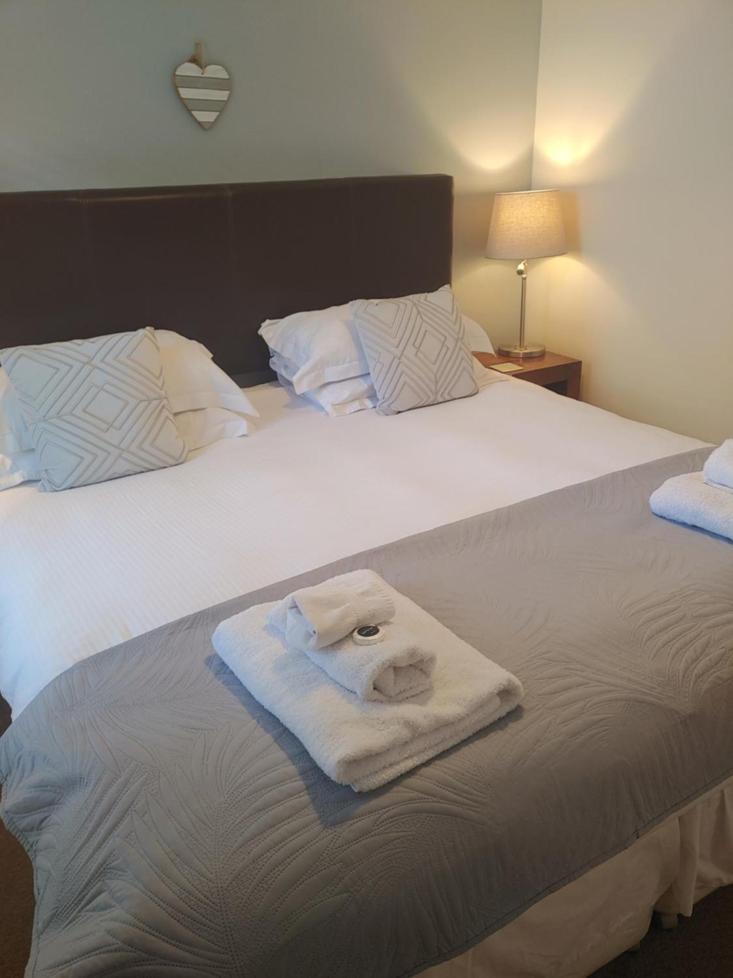 The Bath House Apartments - Free 1St Breakfast - Free Parking 部屋 写真